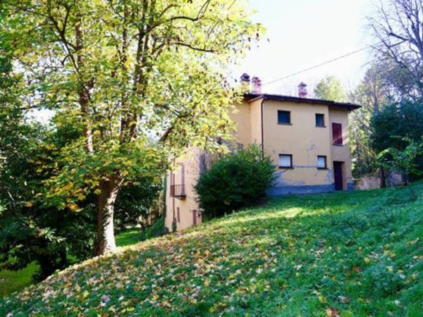 casa indipendente in vendita a Borgo Tossignano in zona Tossignano