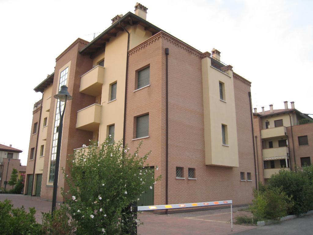 appartamento in vendita a Budrio in zona Mezzolara