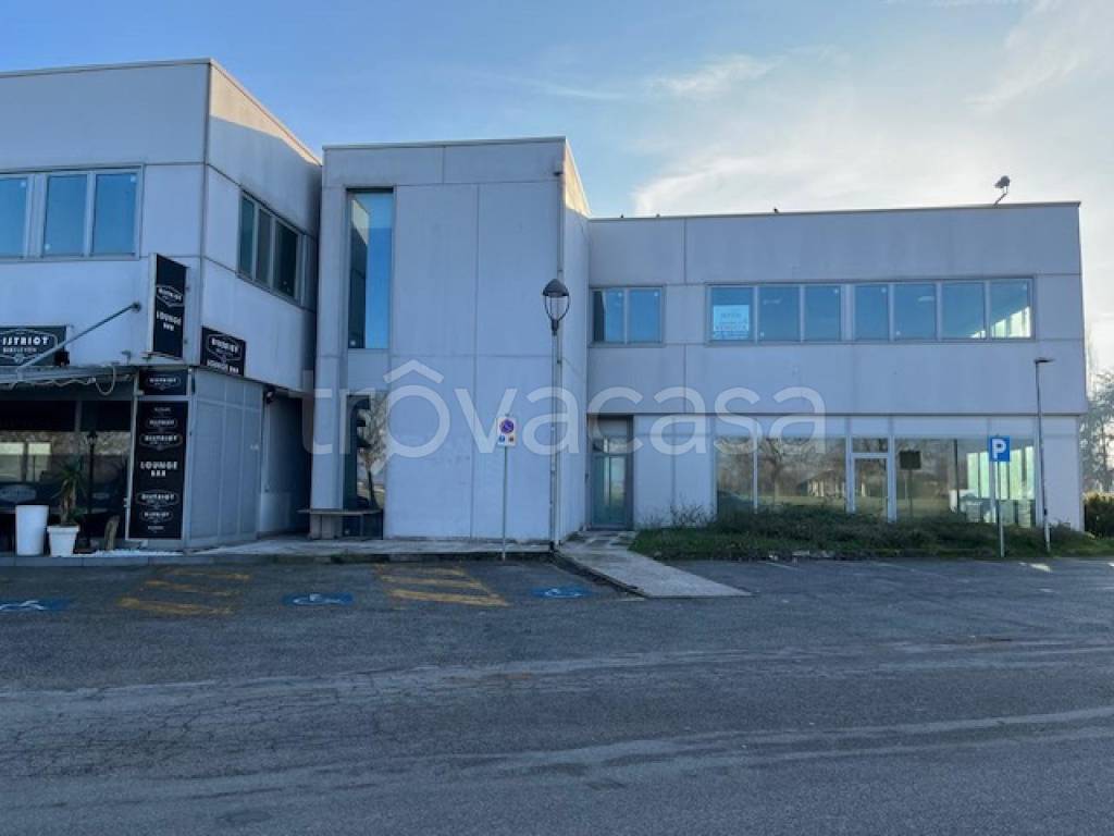 ufficio in vendita a Budrio