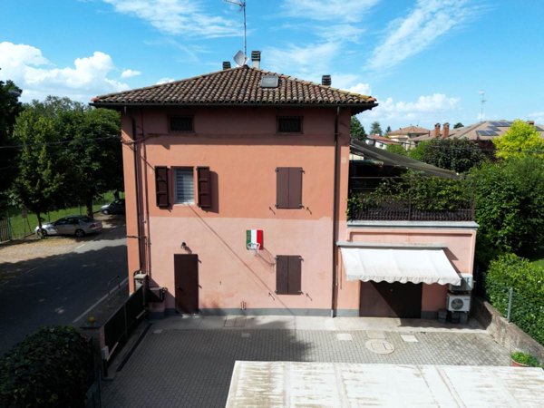 casa indipendente in vendita a Budrio in zona Vedrana