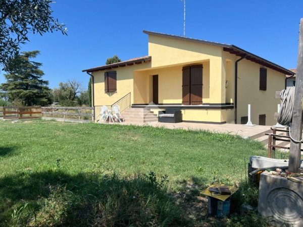 casa indipendente in vendita a Budrio