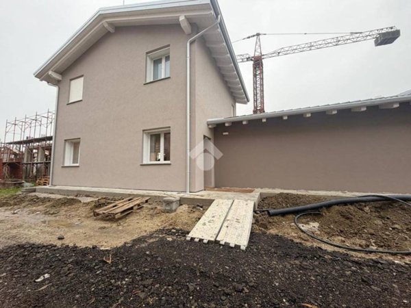 casa indipendente in vendita a Budrio