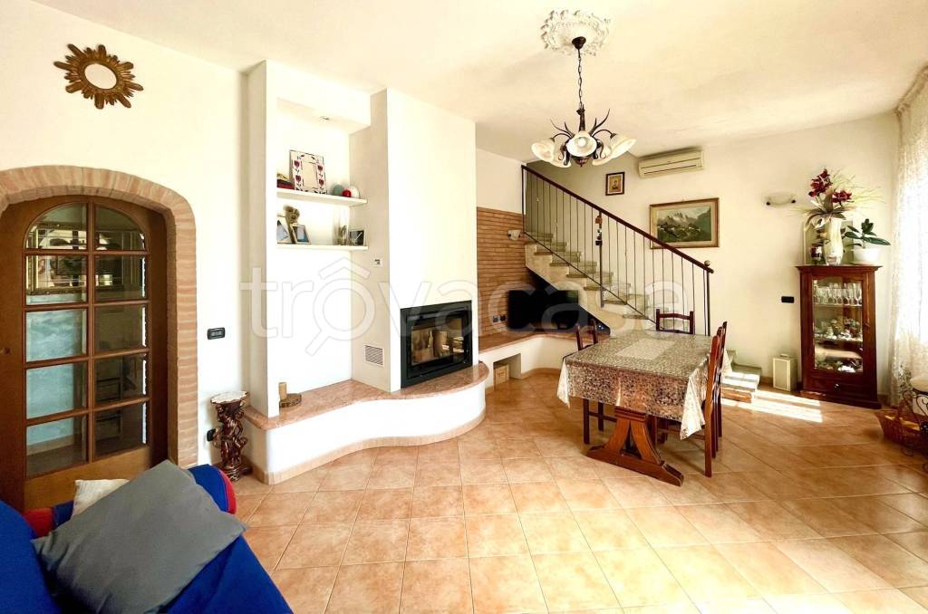 casa indipendente in vendita a Budrio