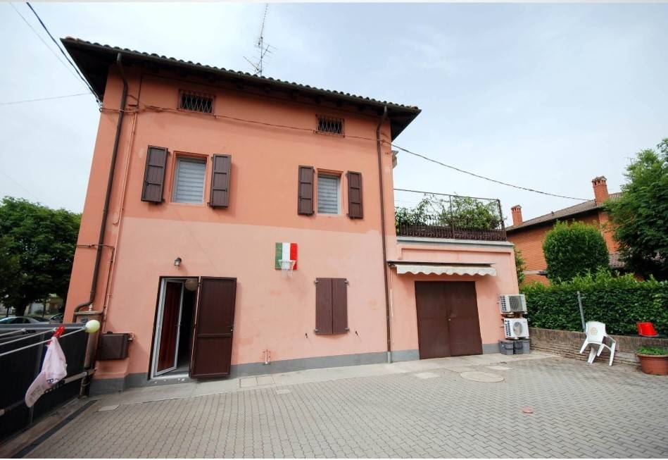casa indipendente in vendita a Budrio