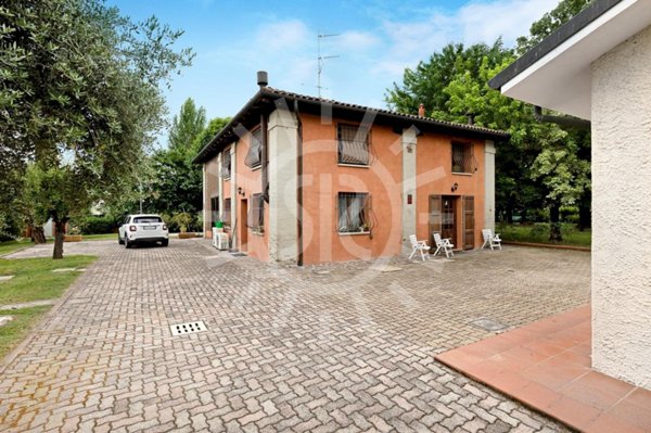 casa indipendente in vendita a Budrio