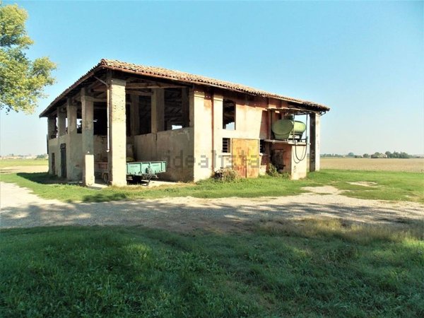 casale in vendita a Budrio