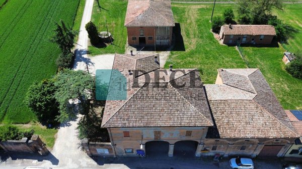 casale in vendita a Budrio