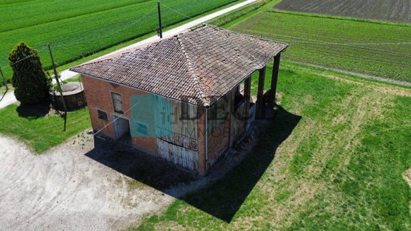 casale in vendita a Budrio