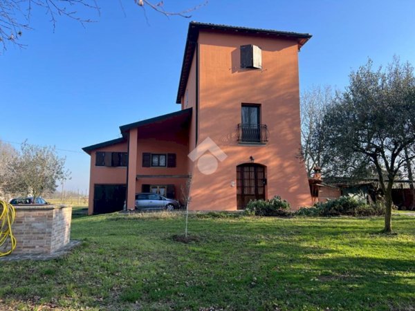 casa indipendente in vendita a Budrio in zona Mezzolara