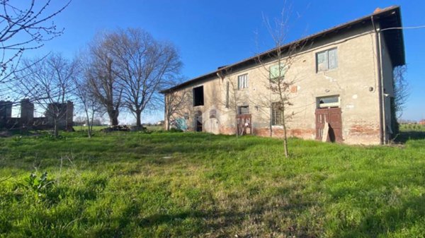 casale in vendita a Budrio