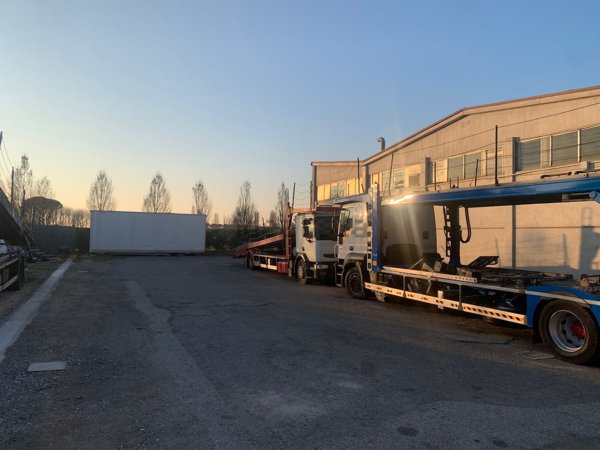 capannone in vendita a Budrio