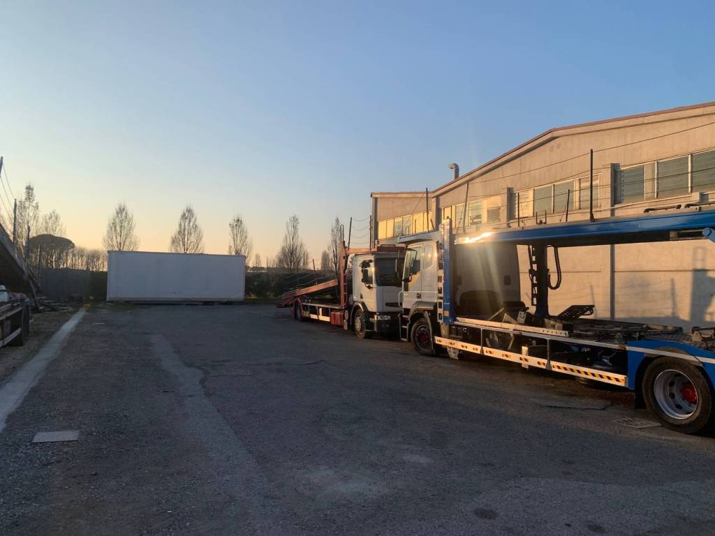 capannone in vendita a Budrio