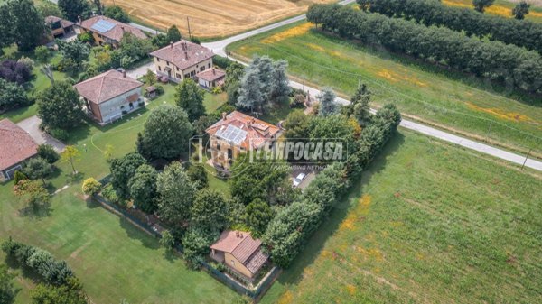 casa indipendente in vendita a Budrio