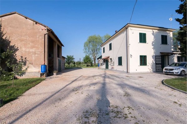 casa indipendente in vendita a Budrio