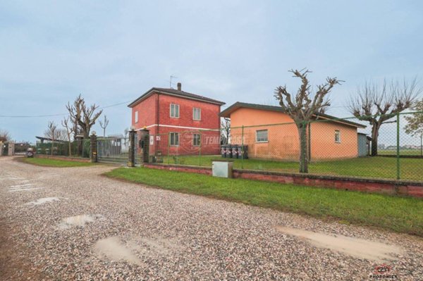 casa indipendente in vendita a Budrio in zona Vedrana