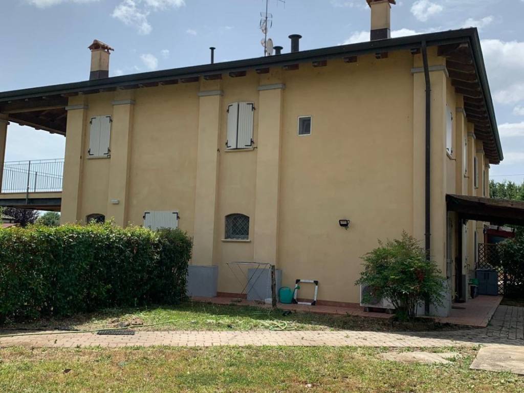 casa indipendente in vendita a Budrio in zona Prunaro