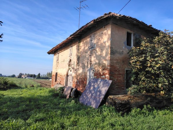 rudere in vendita a Budrio in zona Armarolo