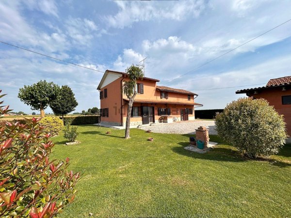 casa semindipendente in vendita a Budrio in zona Vedrana