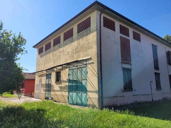casa indipendente in vendita a Budrio in zona Dugliolo