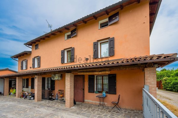 casa indipendente in vendita a Budrio in zona Dugliolo