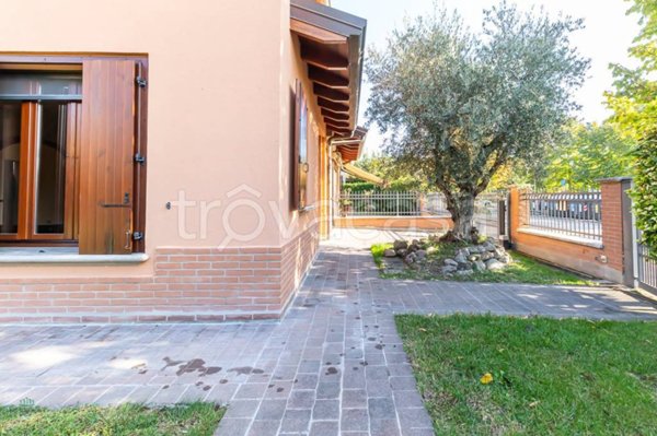 casa indipendente in vendita a Budrio in zona Vedrana