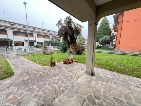 casa indipendente in vendita a Budrio in zona Mezzolara