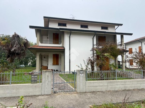 casa indipendente in vendita a Budrio in zona Mezzolara
