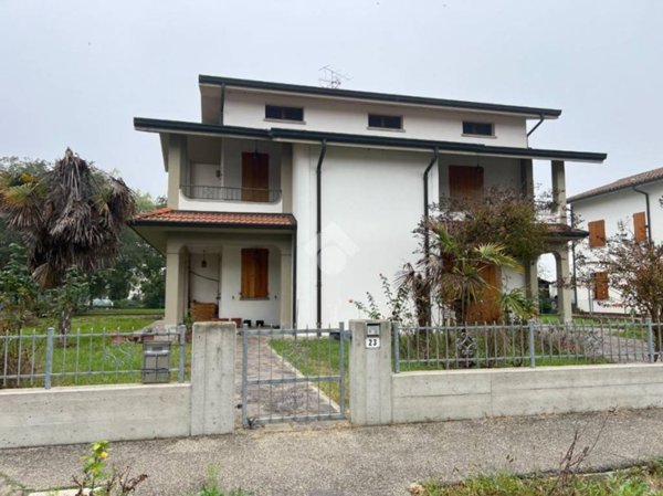 casa indipendente in vendita a Budrio in zona Mezzolara