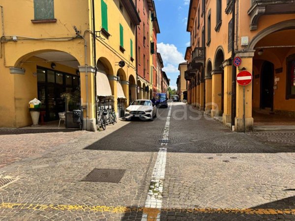 negozio in vendita a Budrio