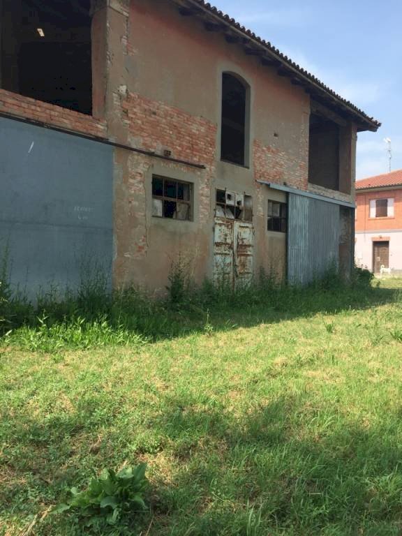 capannone in vendita a Budrio