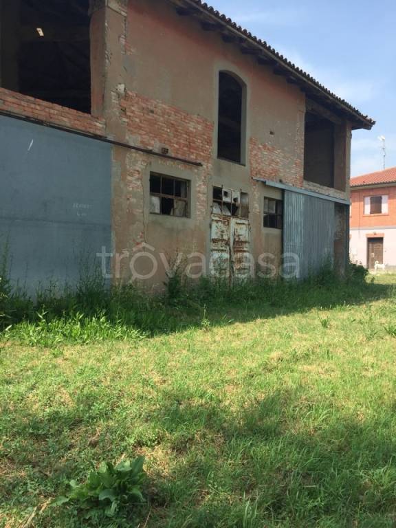 capannone in vendita a Budrio