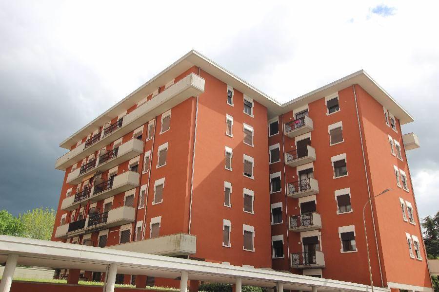 appartamento in vendita a Budrio in zona Cento