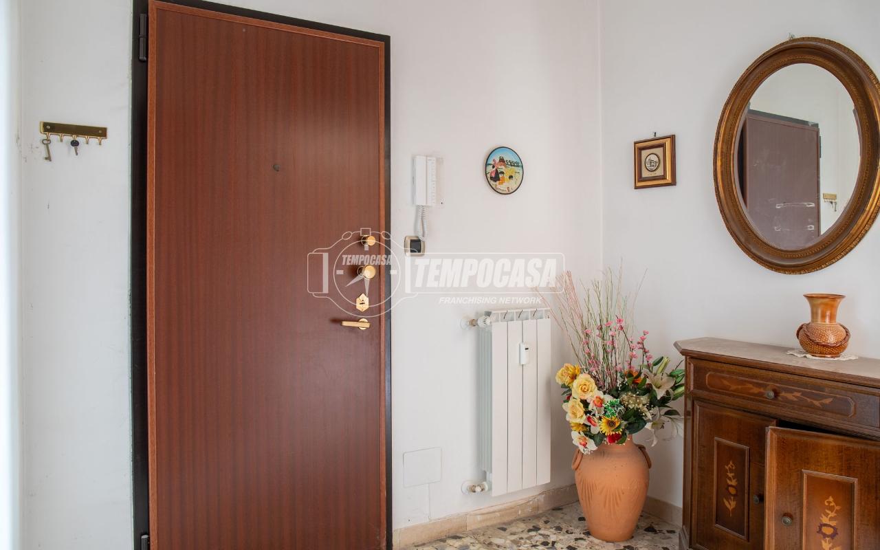 appartamento in vendita a Budrio in zona Cento