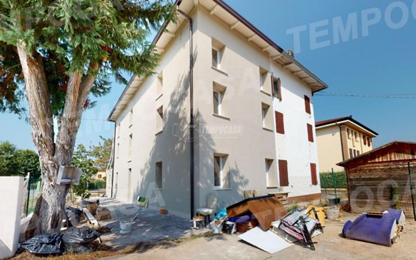 appartamento in vendita a Budrio in zona Cento