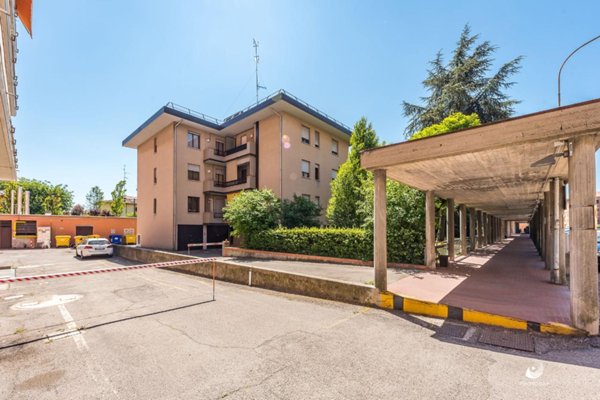 appartamento in vendita a Budrio in zona Cento
