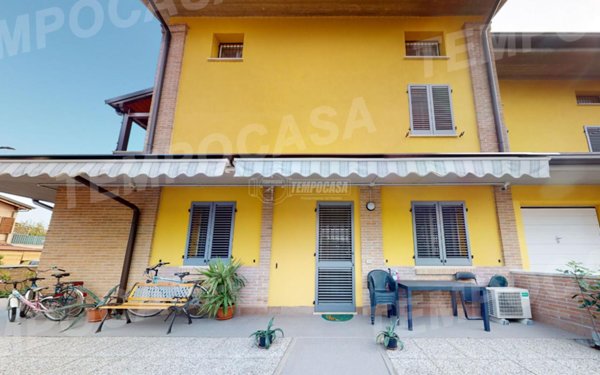 appartamento in vendita a Budrio in zona Cento