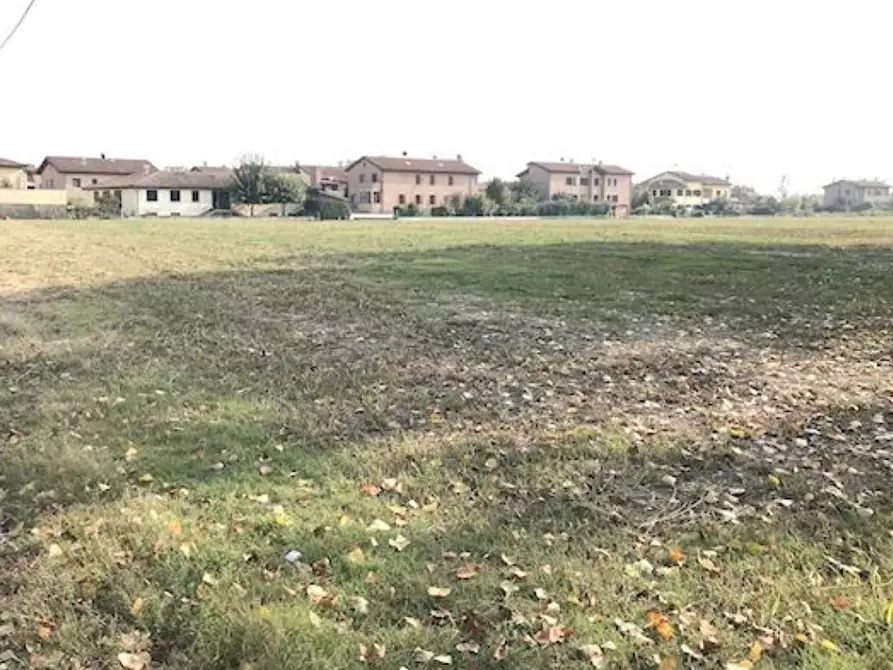 terreno edificabile in vendita a Budrio