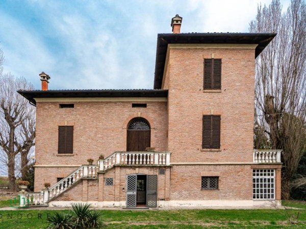 casa indipendente in vendita a Budrio