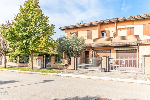 casa indipendente in vendita a Budrio in zona Vedrana