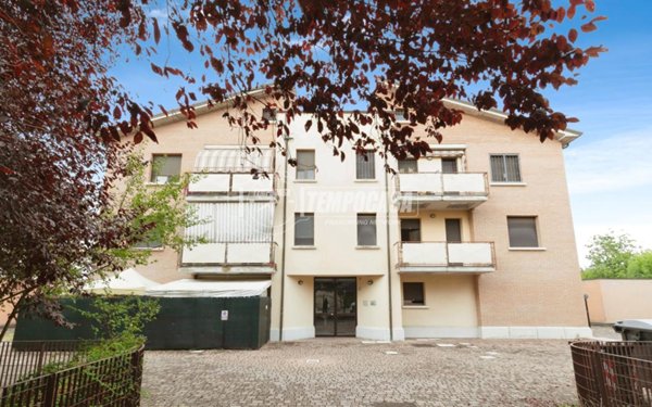 appartamento in vendita a Budrio in zona Cento