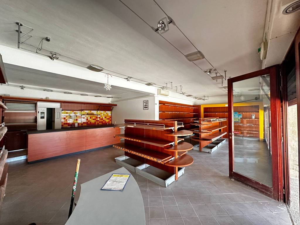 negozio in vendita a Budrio