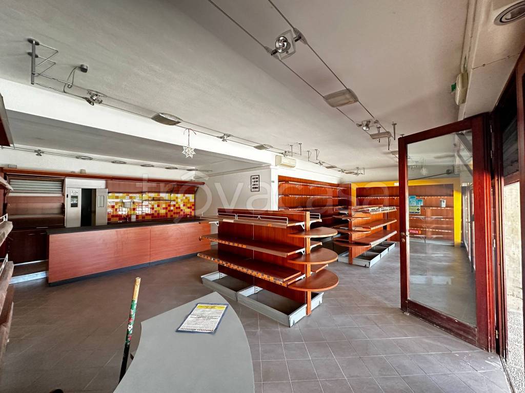 negozio in vendita a Budrio