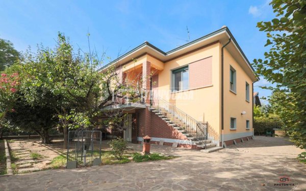 casa indipendente in vendita a Budrio in zona Mezzolara