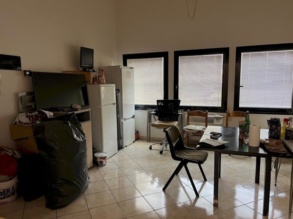 ufficio in vendita a Budrio in zona Prunaro