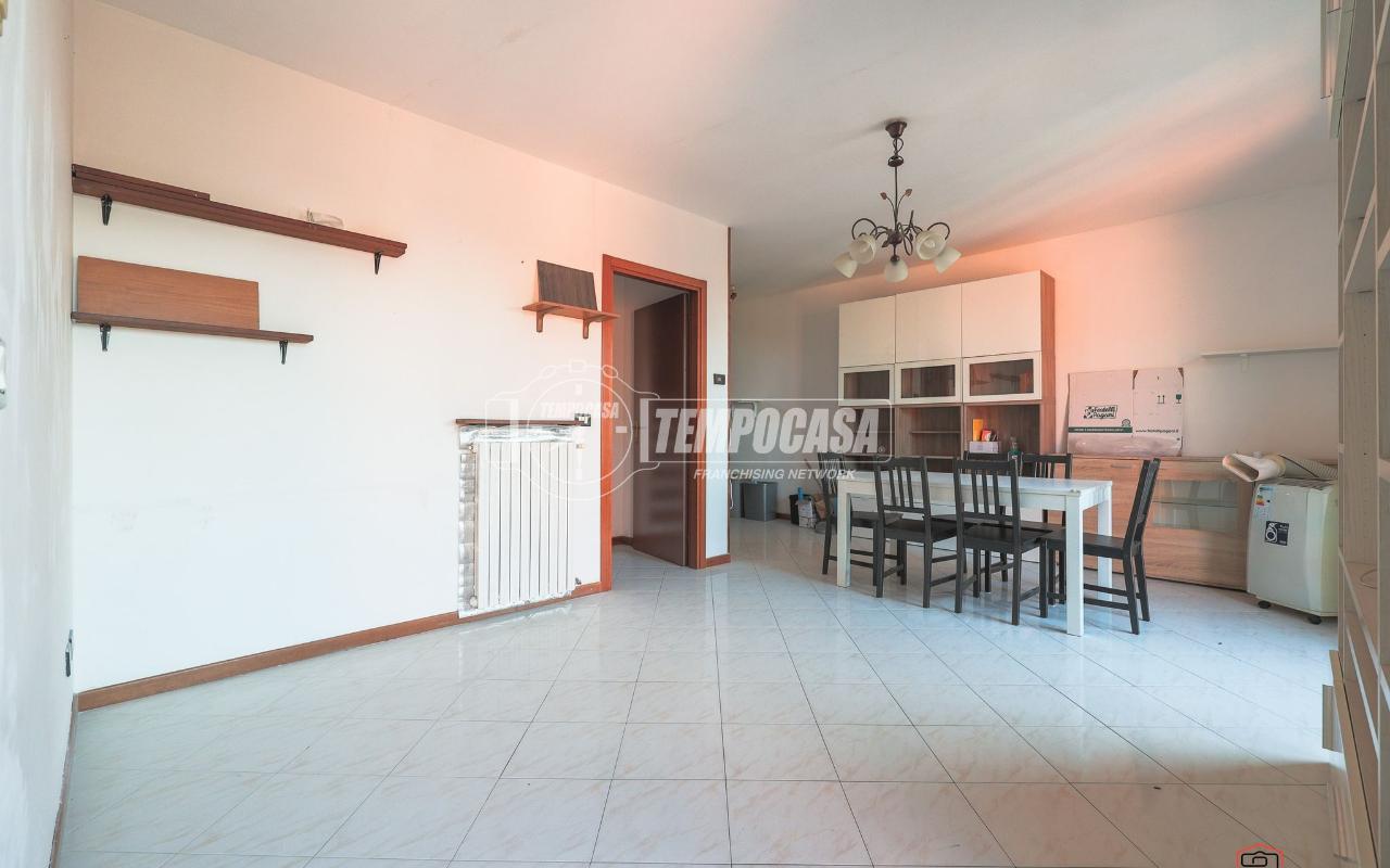 appartamento in vendita a Budrio in zona Mezzolara