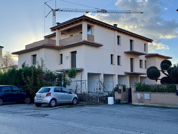 appartamento in vendita a Budrio in zona Cento