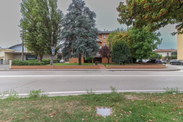 appartamento in vendita a Budrio in zona Cento