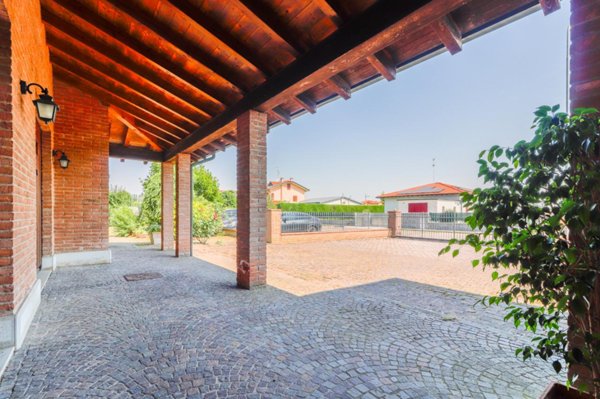 casa indipendente in vendita a Budrio in zona Cento