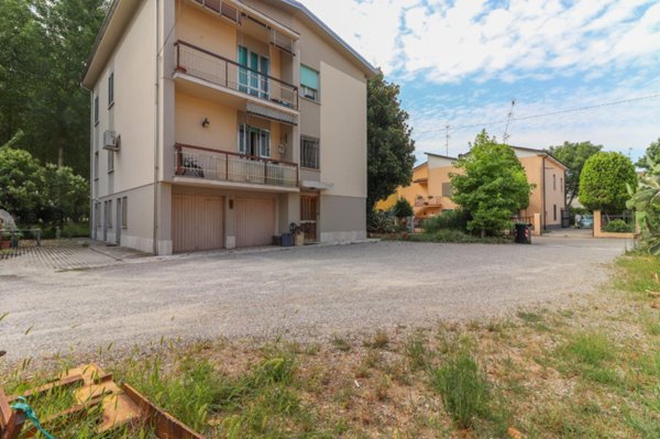 casa indipendente in vendita a Budrio in zona Cento