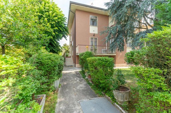 casa indipendente in vendita a Budrio in zona Cento